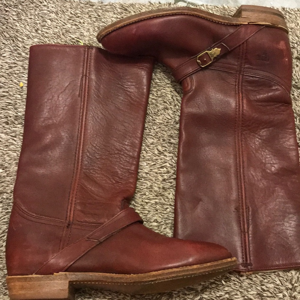 VINTAGE GENUINE LEATHER FRYE BOOTS